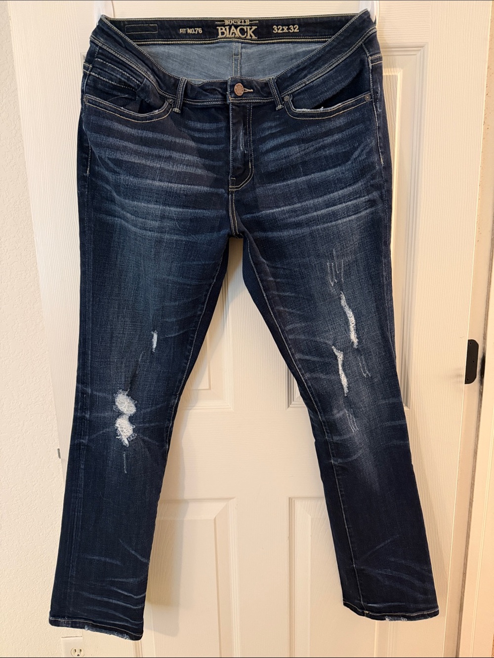 Buckle Black Women's Dark Indigo Distressed Skinny Jeans